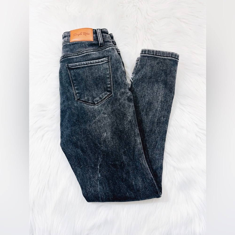 Simple Retro Black Jeans✨ like new